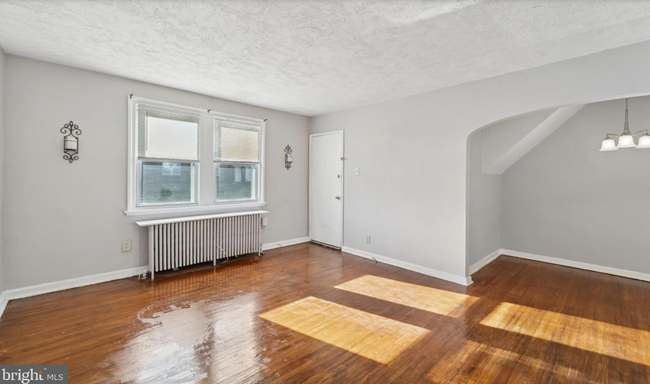 339 E Essex Ave, Unit 1st Floor Apartment in Lansdowne, PA - Building Photo - Building Photo