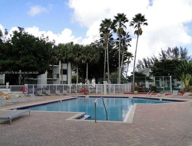 11211 W Atlantic Blvd, Unit 201 in Coral Springs, FL - Building Photo - Building Photo
