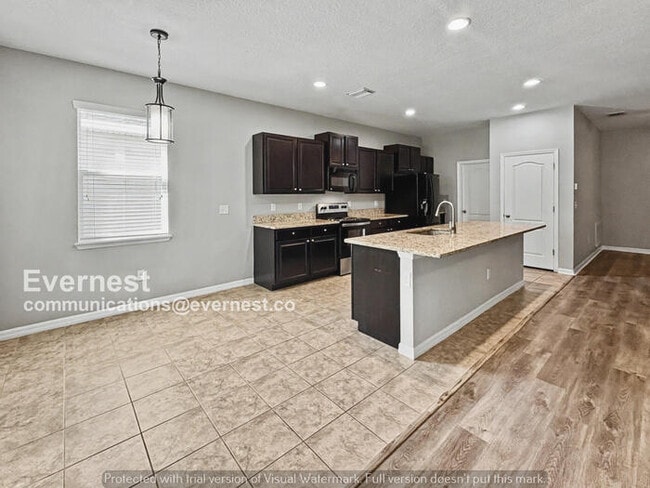 11602 Warren Oaks Pl in Riverview, FL - Foto de edificio - Building Photo