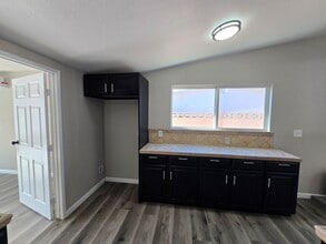 38502 Lemsford Ave in Palmdale, CA - Building Photo - Building Photo