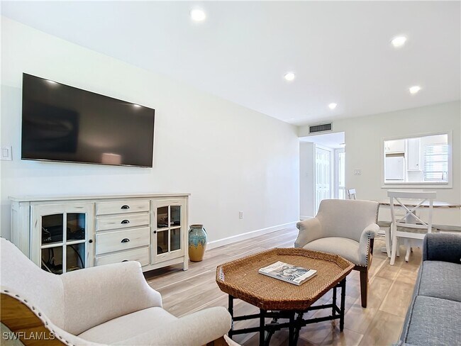 property at 180 Turtle Lake Ct