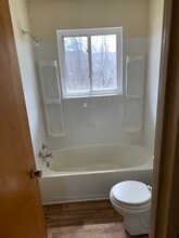 155 Morningside Ct, Unit 2 in Weirton, WV - Building Photo - Building Photo
