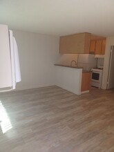 Fernglen-10237 in Tujunga, CA - Building Photo - Building Photo