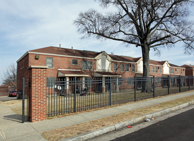 Foote Homes in Memphis, TN - Foto de edificio - Building Photo