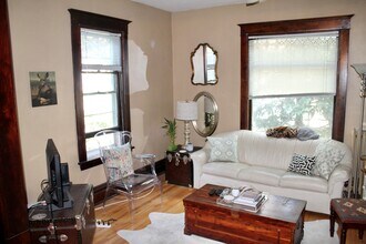 2424 Stevens Ave in Minneapolis, MN - Building Photo - Building Photo