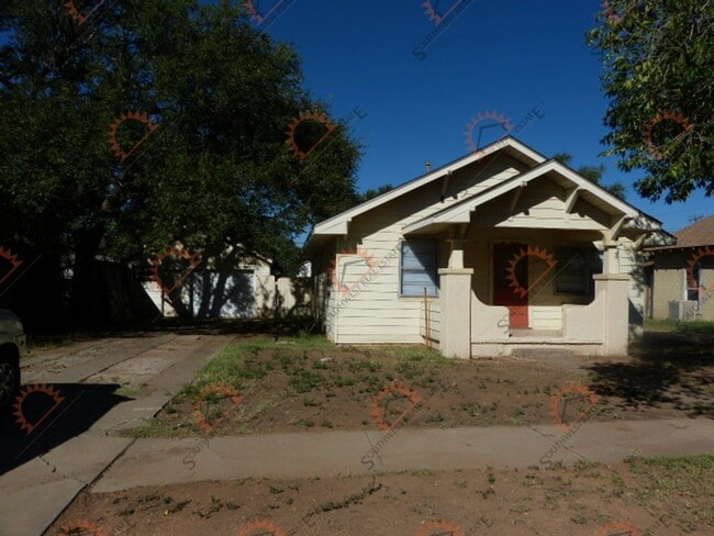 property at 1016 Axtell St