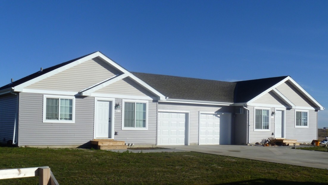Greenfield Heights in Belfield, ND - Foto de edificio