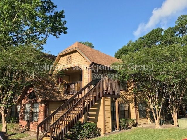 property at 360 Lakepointe Dr