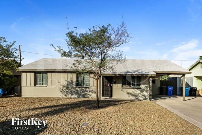 13602 N 34th Pl in Phoenix, AZ - Building Photo