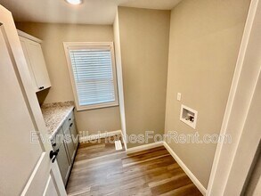 7932 JT Ct in Evansville, IN - Building Photo - Building Photo