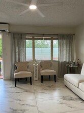 900 SW 10th Terrace in Hallandale Beach, FL - Building Photo - Building Photo