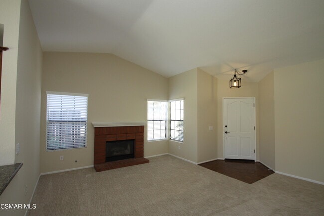 5443 Camino Compadre in Camarillo, CA - Building Photo - Building Photo