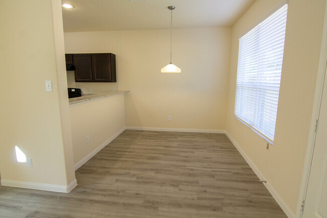 3927 Silver Ranch Rd in Houston, TX - Building Photo - Building Photo