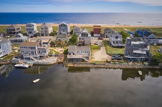 4 28th St, Unit 3 in Newbury, MA - Building Photo - Building Photo