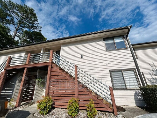 1507 Military Cutoff Rd in Wilmington, NC - Building Photo - Building Photo