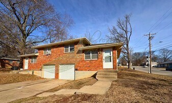 522 E Short Ave in Independence, MO - Building Photo