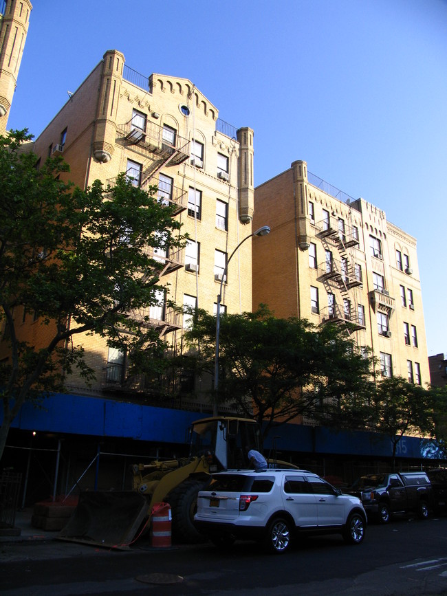 Morris Heights in Bronx, NY - Building Photo - Building Photo