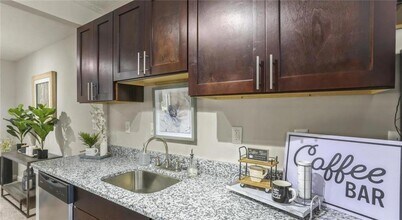 3000 Spring Hill Pkwy SE, Unit 239B in Smyrna, GA - Building Photo - Building Photo