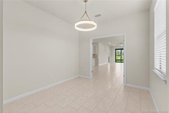 4313 Beauty Leaf Cir in Vero Beach, FL - Building Photo - Building Photo