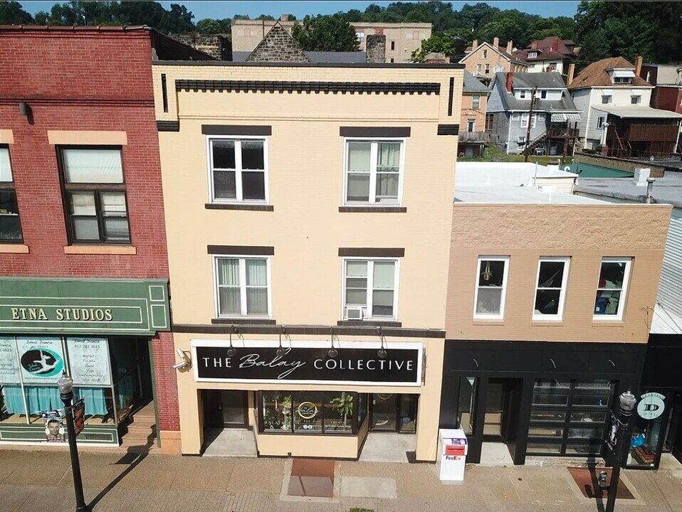 405 Butler St, Unit 3rd Floor in Etna, PA - Foto de edificio