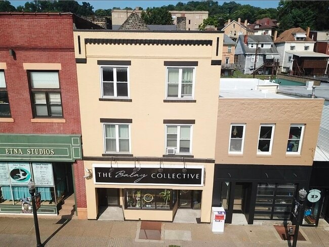 405 Butler St, Unit 3rd Floor