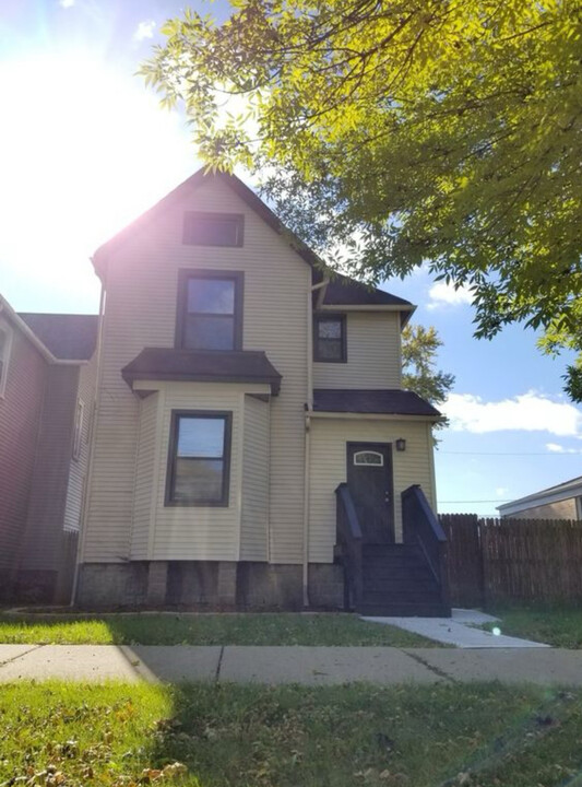 3637 W 61st Pl in Chicago, IL - Building Photo