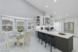 3605 Corinthian Way in Naples, FL - Building Photo - Building Photo