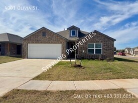 4001 Olivia St in Mustang, OK - Building Photo