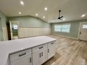 1501 E Cross St in Pensacola, FL - Building Photo - Building Photo