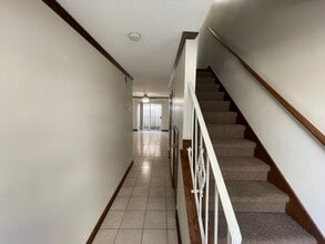 1824 Hickory Ave in Harahan, LA - Building Photo - Building Photo