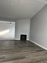 10429 El Mercado Dr in Rancho Cordova, CA - Foto de edificio - Building Photo