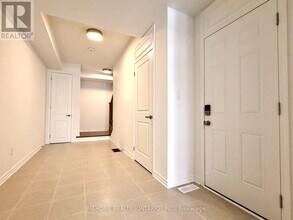 75 Avani Ave in Markham, ON - Building Photo - Building Photo