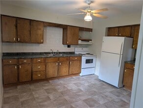 623 Conrad Ave in Charleroi, PA - Building Photo - Building Photo