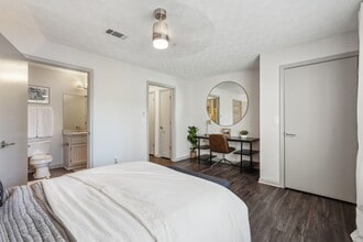 Gwinnett Pointe in Norcross, GA - Building Photo - Building Photo