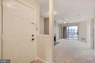 20595 Cornstalk Terrace in Ashburn, VA - Building Photo - Building Photo