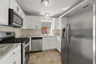 9852 Hawthorne Dr in Baton Rouge, LA - Building Photo - Building Photo