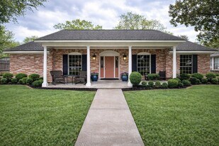 18210 Barbuda Ln in Houston, TX - Building Photo