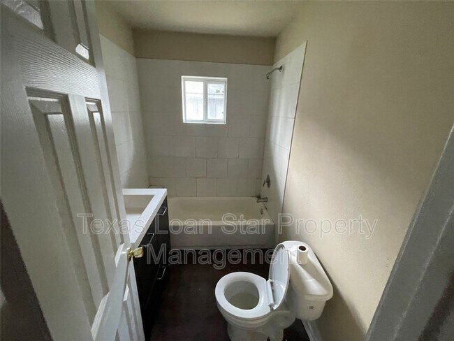 2704 Campbell St in Houston, TX - Building Photo - Building Photo