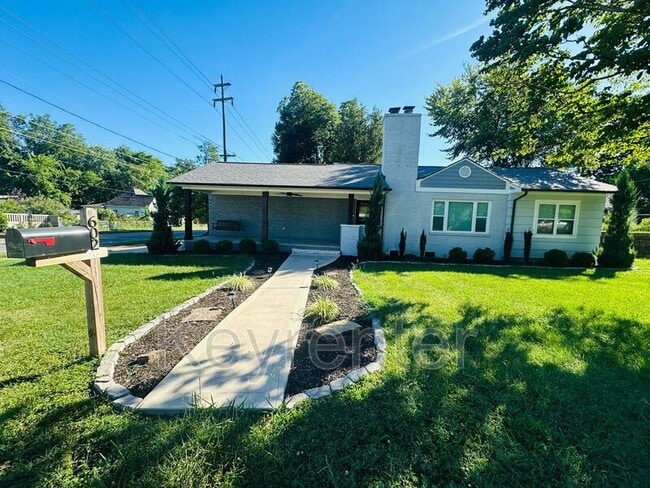 property at 602 W Glenwood Ave NE