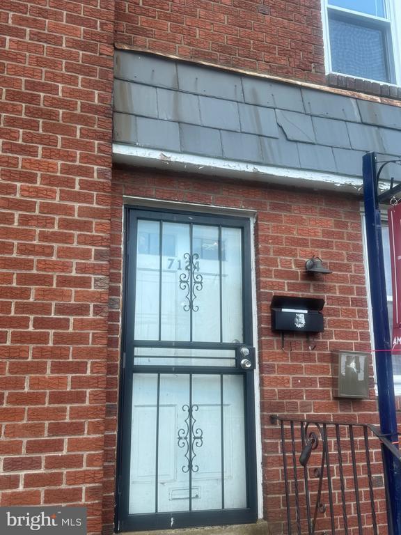 7124 Clinton Rd in Upper Darby Township, PA - Building Photo - Building Photo