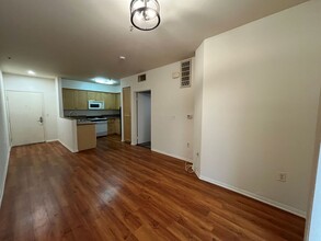 MASON (10227) APT in Chatsworth, CA - Building Photo - Interior Photo