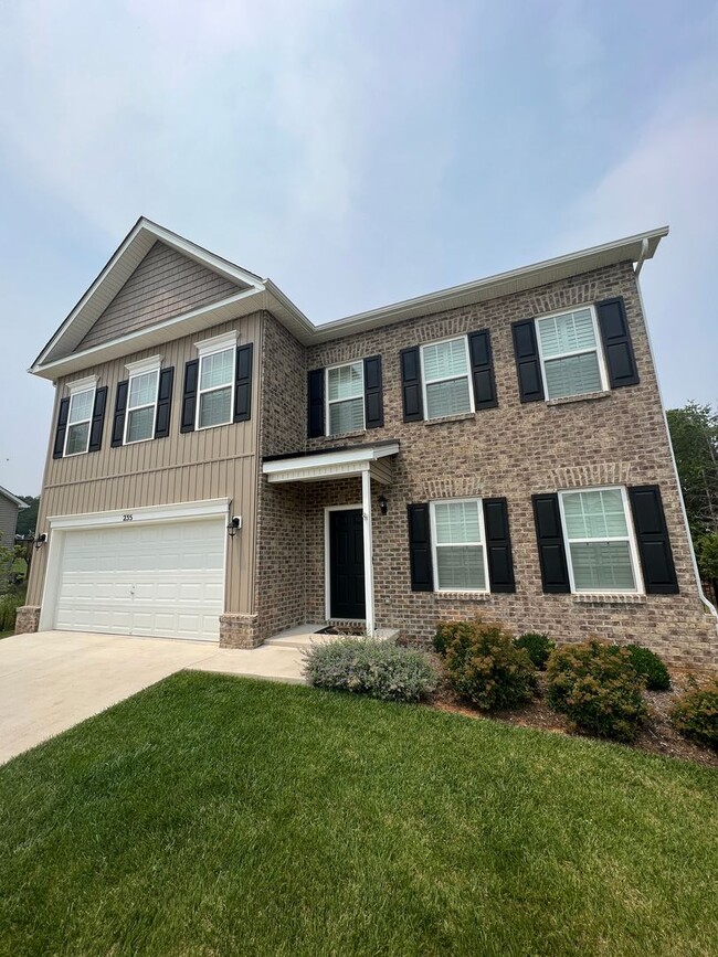 235 Traverse Dr in Evington, VA - Building Photo - Building Photo