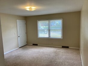 310 S Clayton Ave, Unit 310 in Maryville, MO - Building Photo - Building Photo
