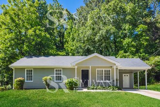 6175 Green Acres Dr SW in Covington, GA - Building Photo - Building Photo