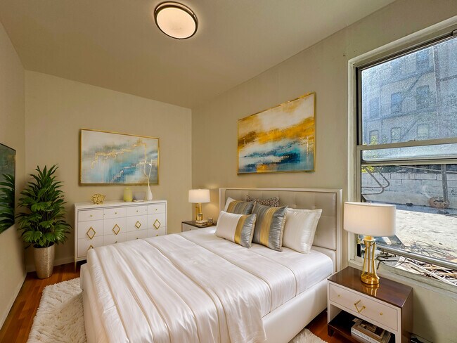 404 E 117th St in New York, NY - Foto de edificio - Building Photo