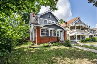 13016 Beachwood Ave in Cleveland, OH - Building Photo - Building Photo