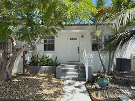 8401 Crespi Blvd in Miami Beach, FL - Building Photo