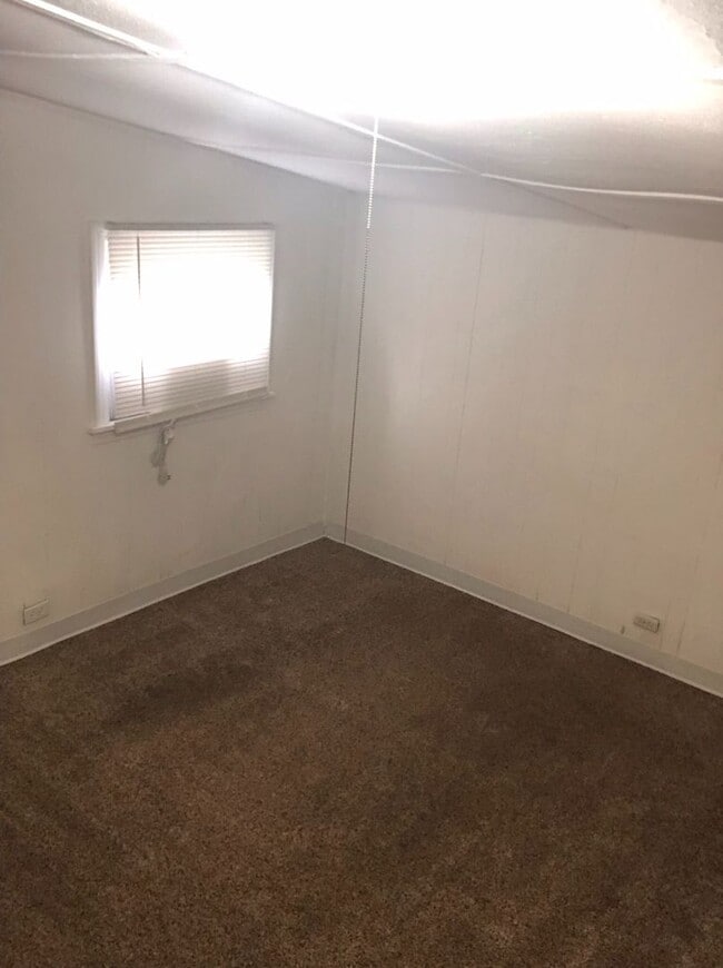 property at 1700 Hicks Dr