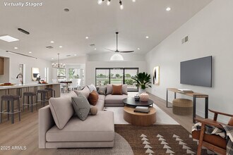 8883 E Fairway Blvd in Sun Lakes, AZ - Building Photo - Building Photo