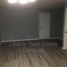 107 Gilbert St in Hinesville, GA - Building Photo - Building Photo